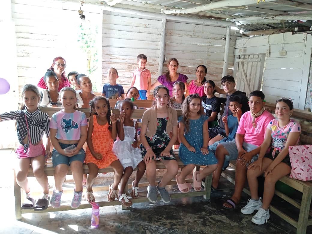 Group of children and youth gathered for ministry in Cuba
