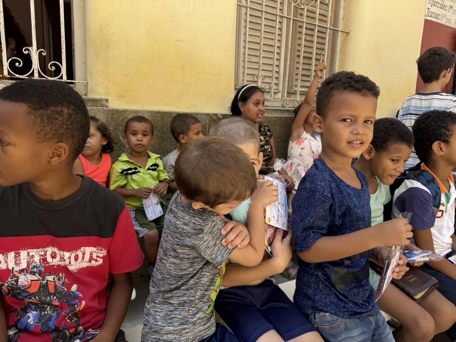 Feeding the Children — photo 10