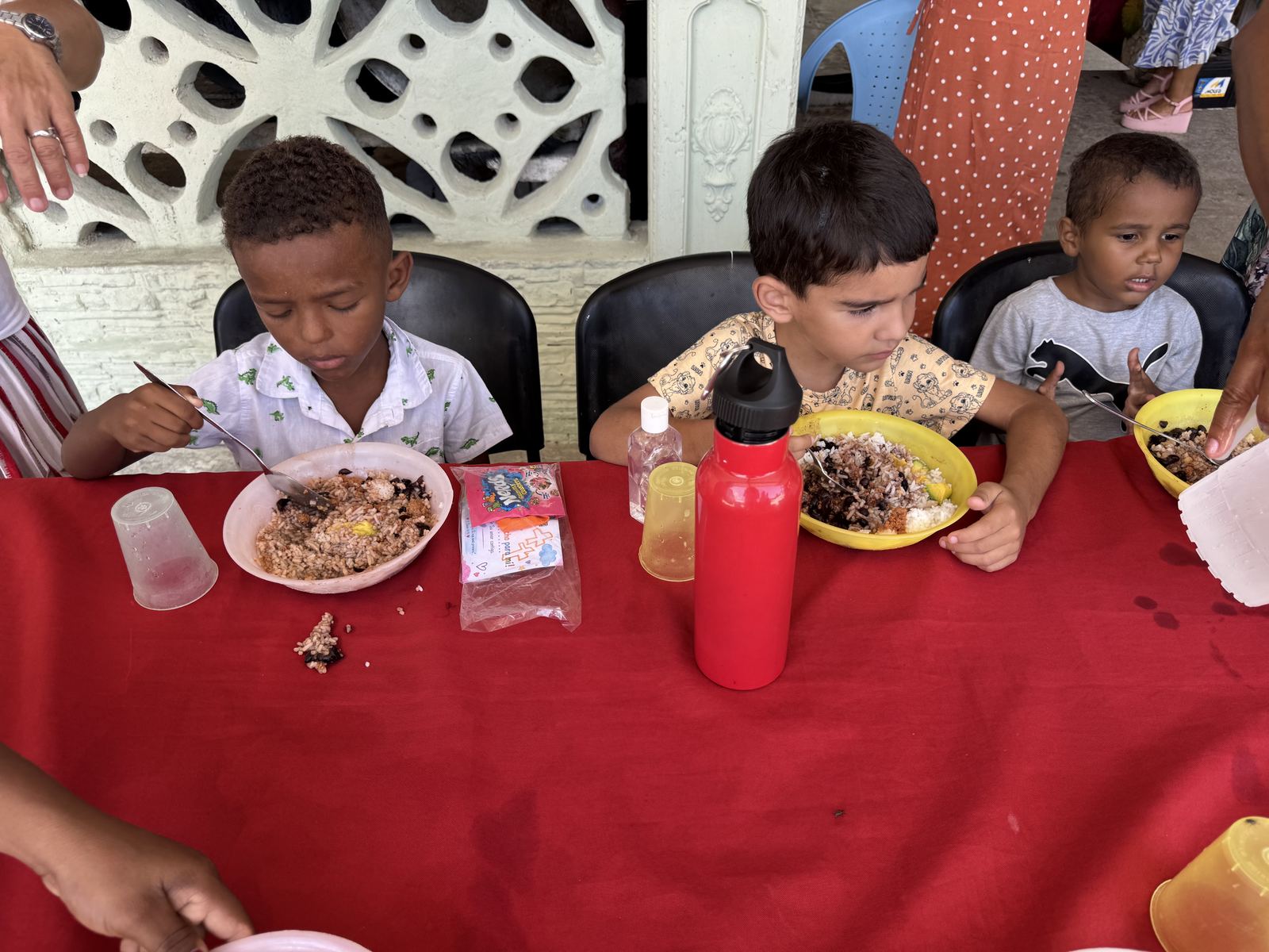 Feeding the Children — photo 14