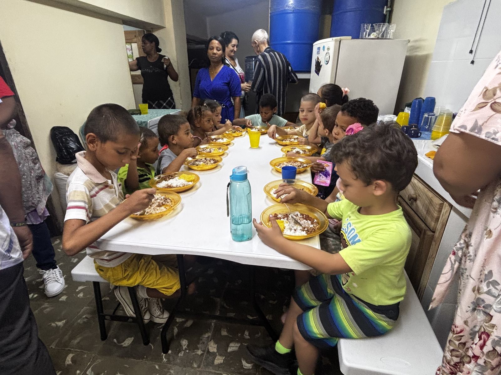 Feeding the Children — photo 8